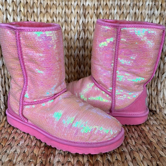 UGG Shoes - EUC Pink Iridescent Sequin Ugg Boots 9M